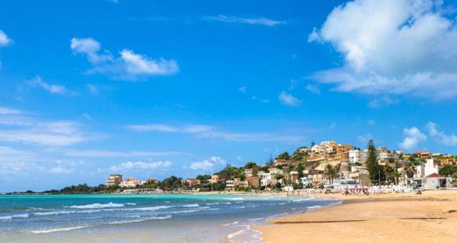 Casa Vacanze La Casetta Di Zinu' Porto Empedocle Zewnętrze zdjęcie